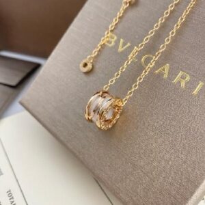 High version - hollow middle diamond necklace