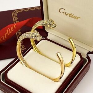 leopard bracelet-full diamond head-Cartier
