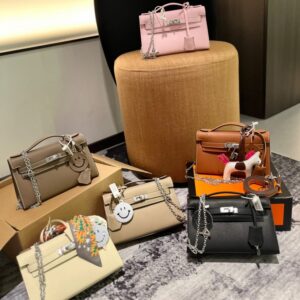 Hermès Lindy Shoulder Bag in Top Cowhide - Hermès