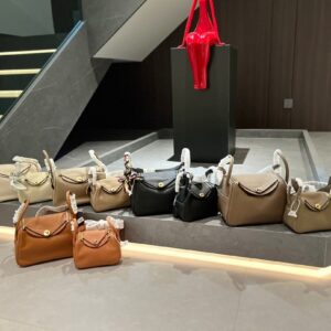 Hermès Top Cowhide Lindsay Shoulder Bag - Hermès
