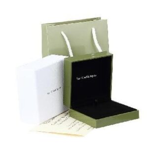 Four-leaf prairie box