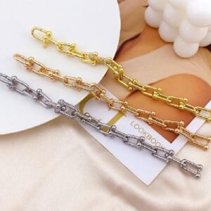 horseshoe diamond bracelet-Tiffany