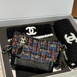 Chanel Wool Hobo Bag – Chanel